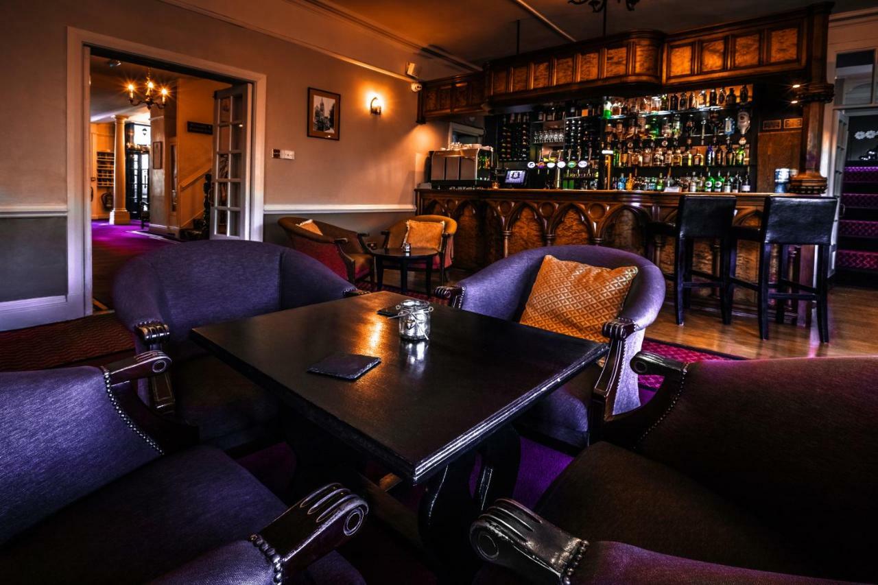 The Royal Hotel Лланголлен Экстерьер фото
