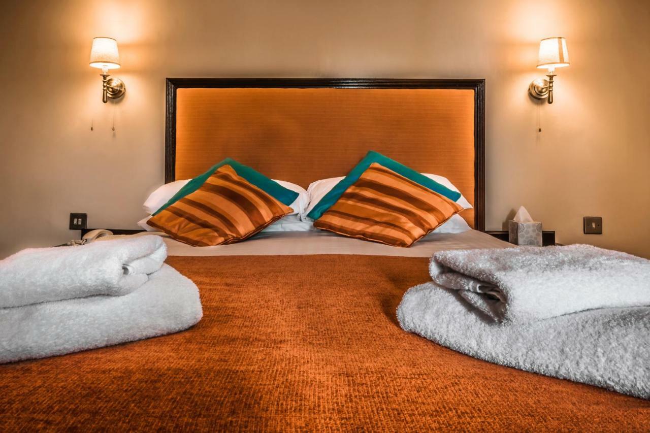 The Royal Hotel Лланголлен Экстерьер фото
